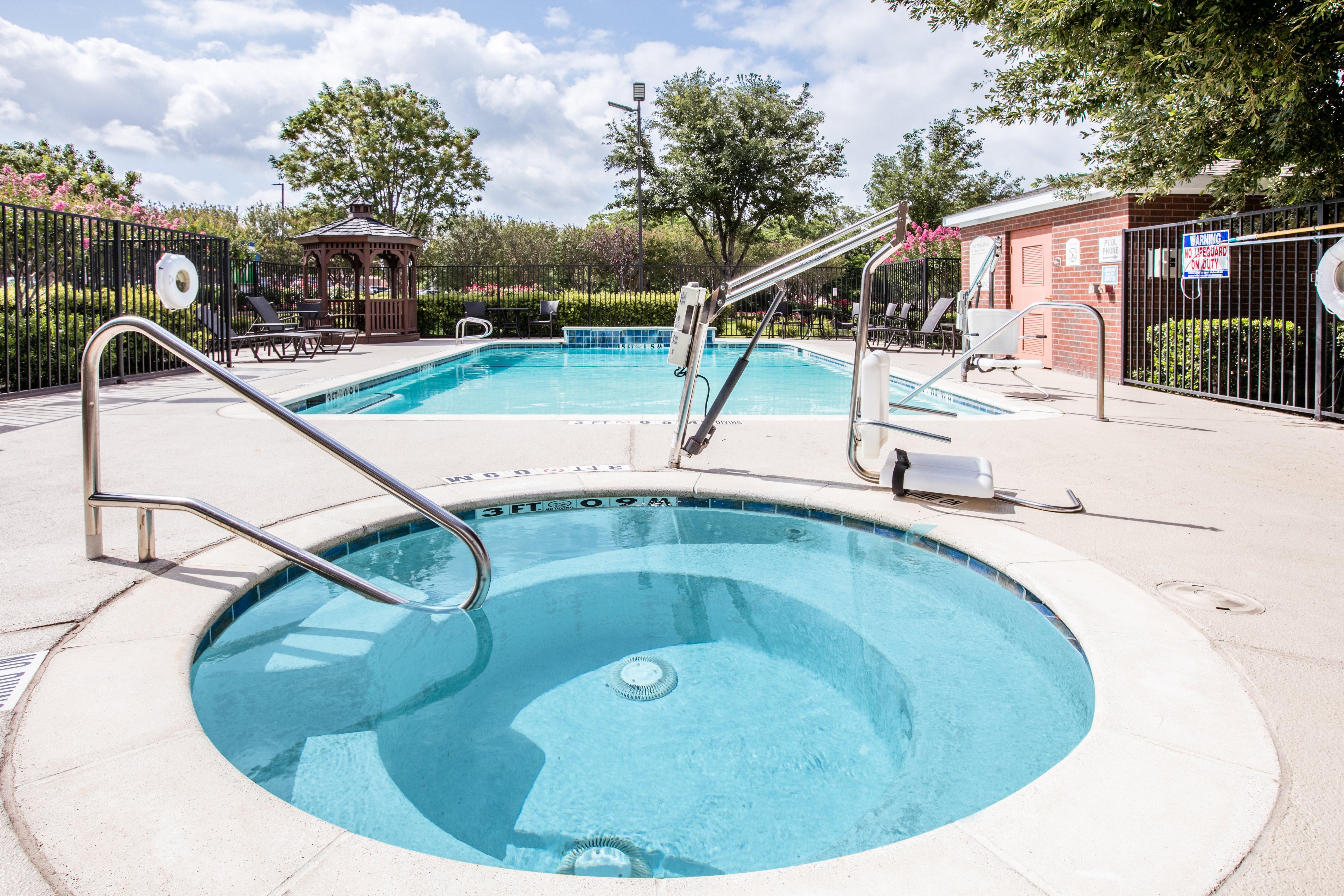 Holiday Inn Express Hotel & Suites Dallas - Grand Prairie I-20 By Ihg Esterno foto
