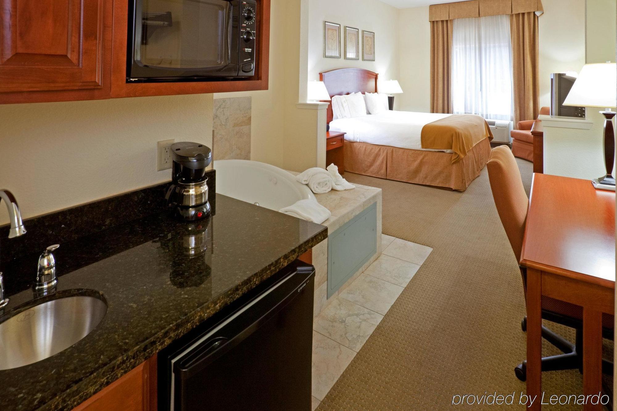 Holiday Inn Express Hotel & Suites Dallas - Grand Prairie I-20 By Ihg Esterno foto